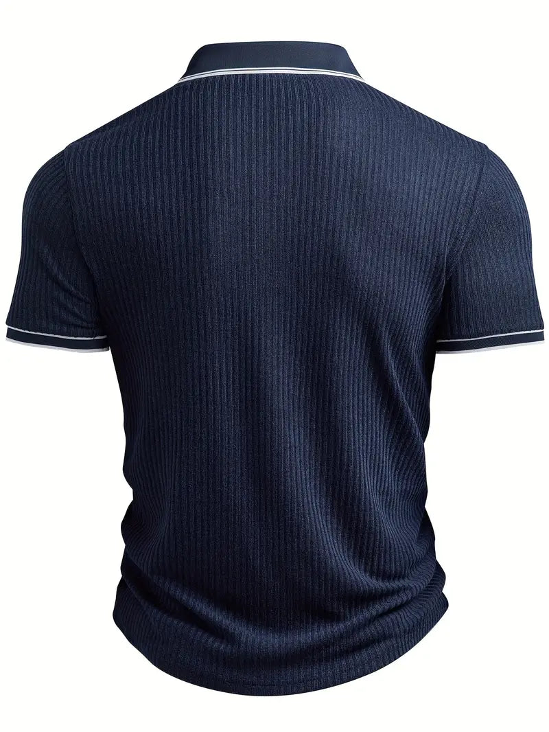 Frederik | Herren Stilfuld Ribbet Poloshirt med Kontrastdetaljer | Til Sommer & Elegance