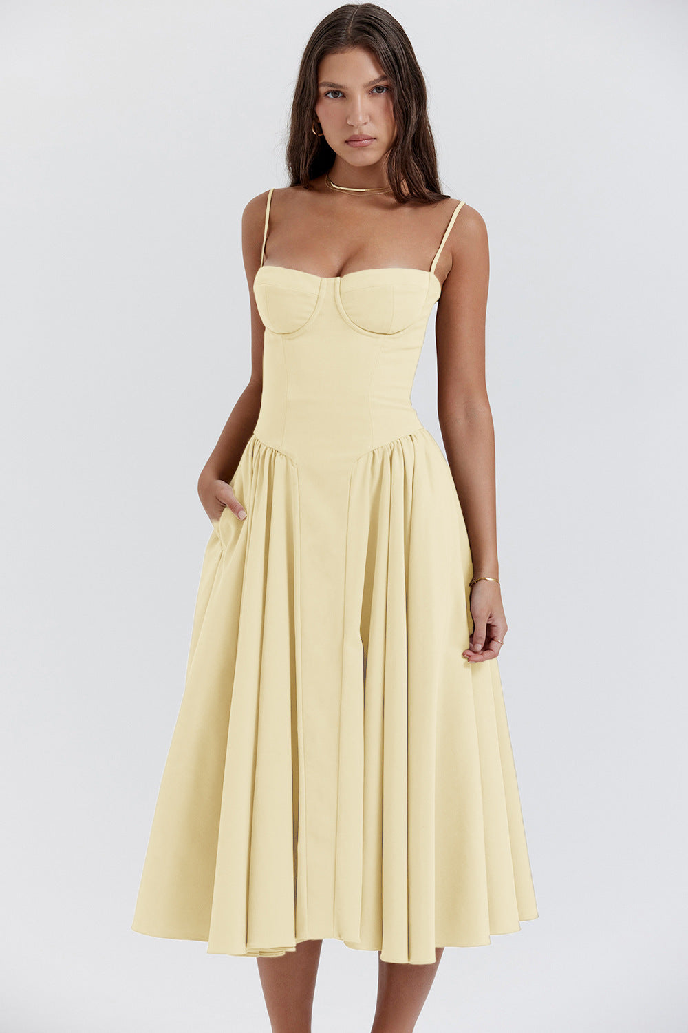 Astrid | Dame Retro Midi Kjole | Til Stil og Komfort