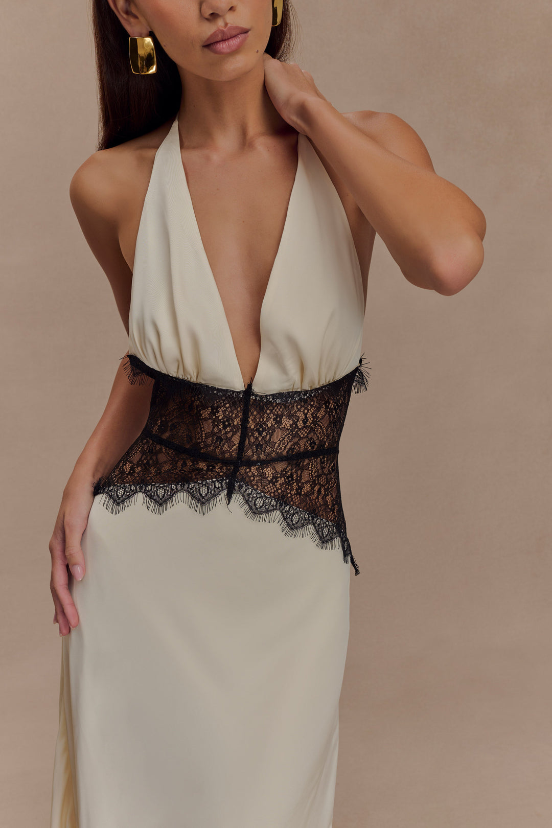 Keldine | Dame Sensuel Rygfri Maxikjole | Til Elegante Aftener