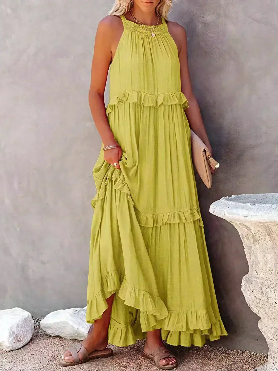 Emilia - Halterneck Ruffle Maxi Kjole