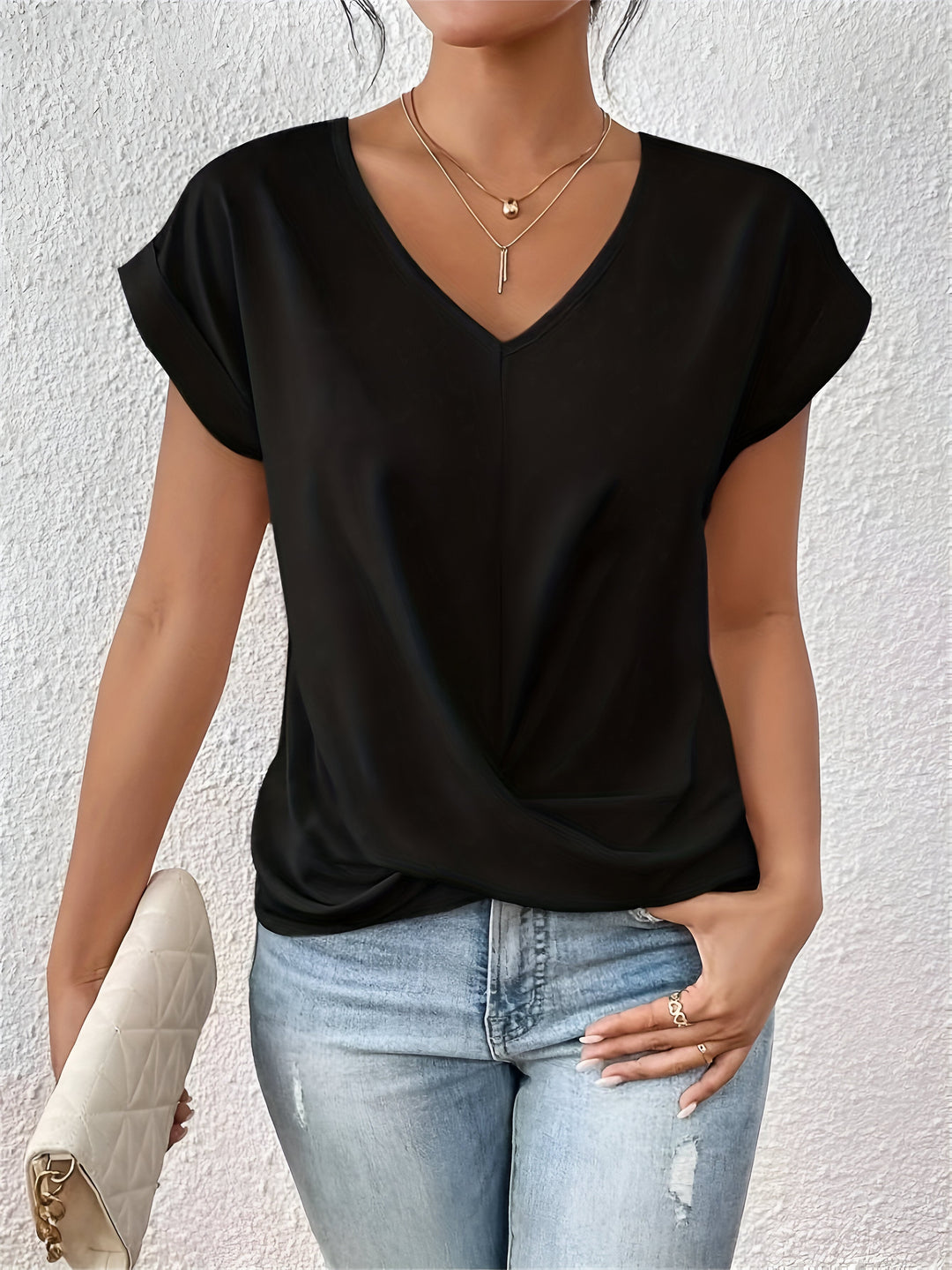 Ilvyna | Dame Chic Feminim T-shirt | Til Hverdag og Komfort