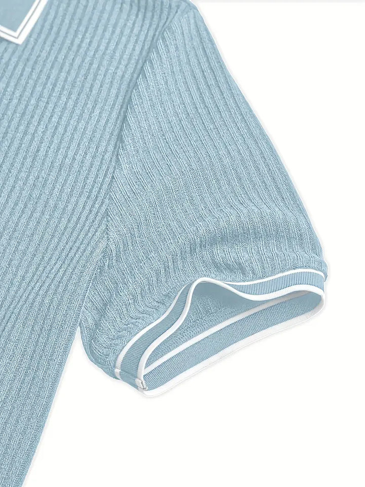 Frederik | Herren Stilfuld Ribbet Poloshirt med Kontrastdetaljer | Til Sommer & Elegance