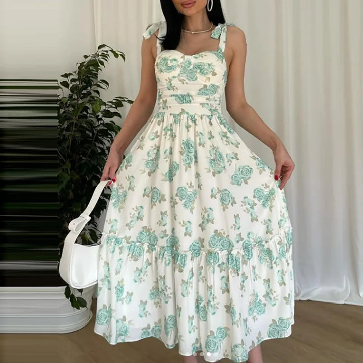 Emilia | Kvindernes Sommer Blomsterprint Kjole | Lys og Romantisk