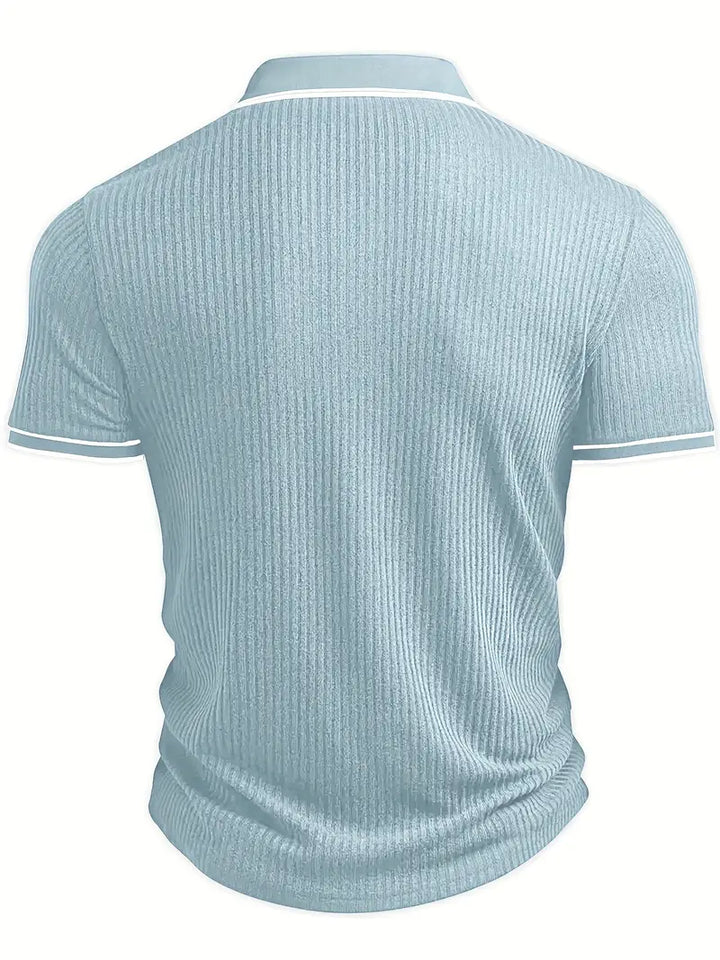 Frederik | Herren Stilfuld Ribbet Poloshirt med Kontrastdetaljer | Til Sommer & Elegance