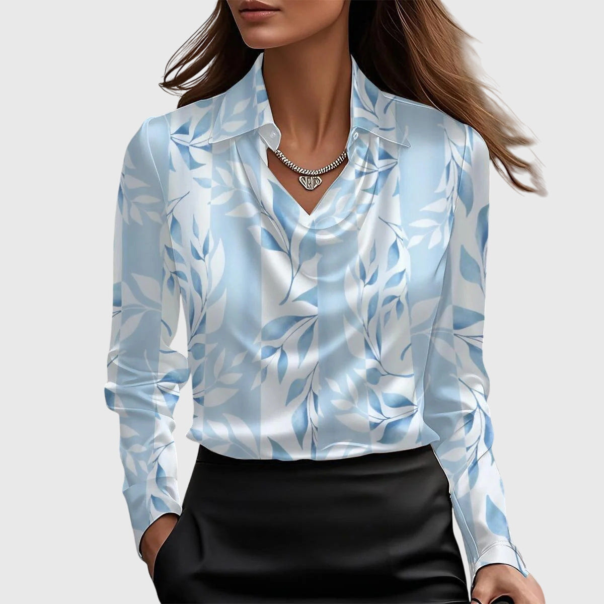 Leonora | Dame Elegant Skinnende Bluse med Plisseret Hals | Til Hverdag & Fest