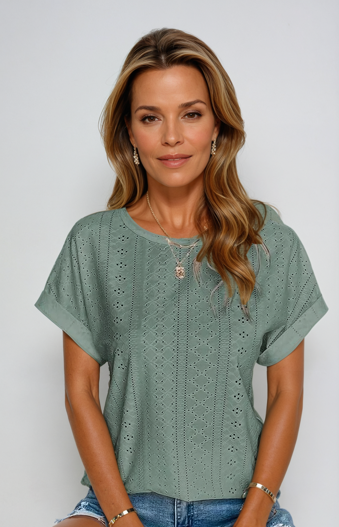 Riza - Afslappet Eyelet Top