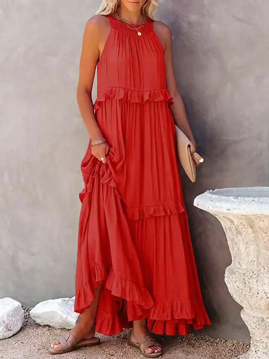 Emilia - Halterneck Ruffle Maxi Kjole